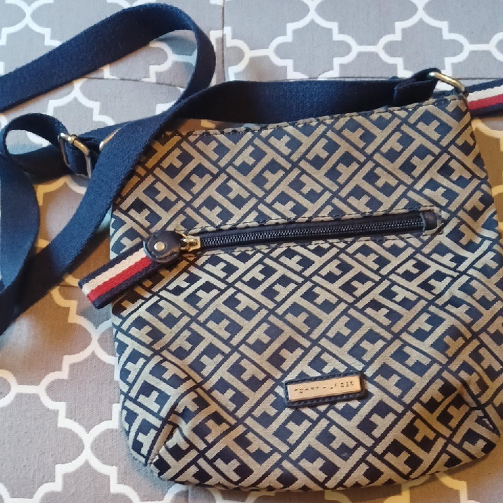 Tommy Hilfiger Blue and Gray Crossbody Bag with Modern Design